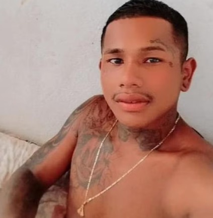 Jovem é morto a tiros em calçada na madrugada deste sábado, no Cidade Satélite