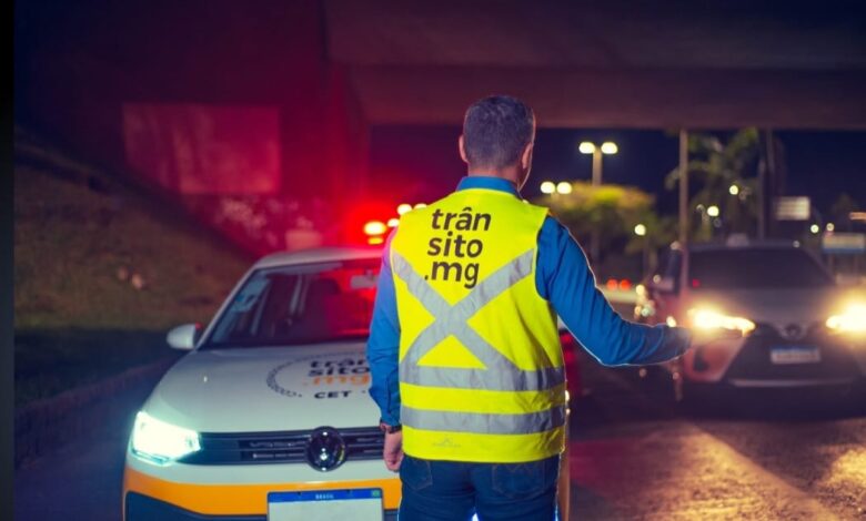 Agência Minas Gerais | Motoristas poderão regularizar veículos via Pix durante blitz e evitar custos com guincho e pátio