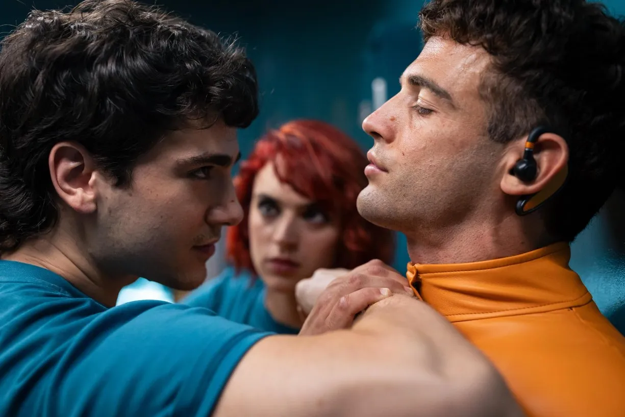 “O Refúgio Atômico” estreia na Netflix e domina o Brasil