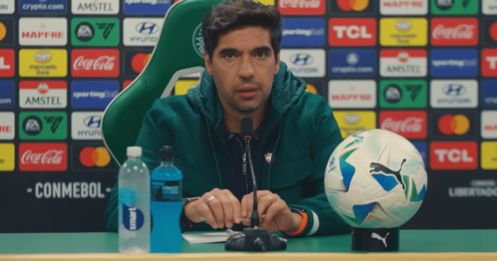 Abel manda recado à torcida do Palmeiras: "Não esqueço do que me chamaram"