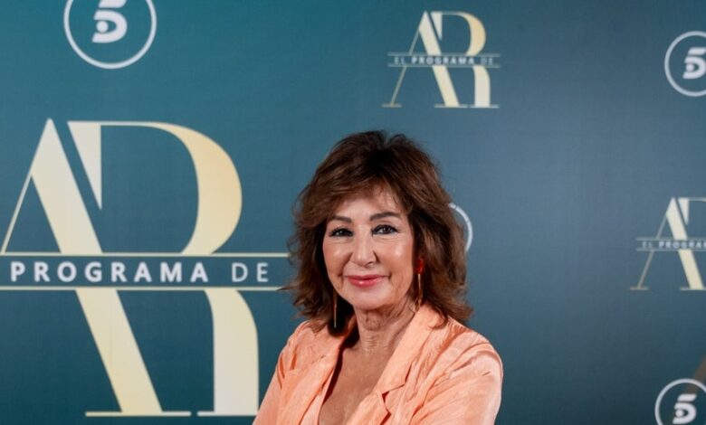 El año de cambios que Ana Rosa Quintana encara con un eterno ritual en su regreso a las mañanas