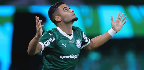Andreas Pereira estreou com a camisa do Palmeiras durante partida contra o Inter, válida pelo Brasileirão