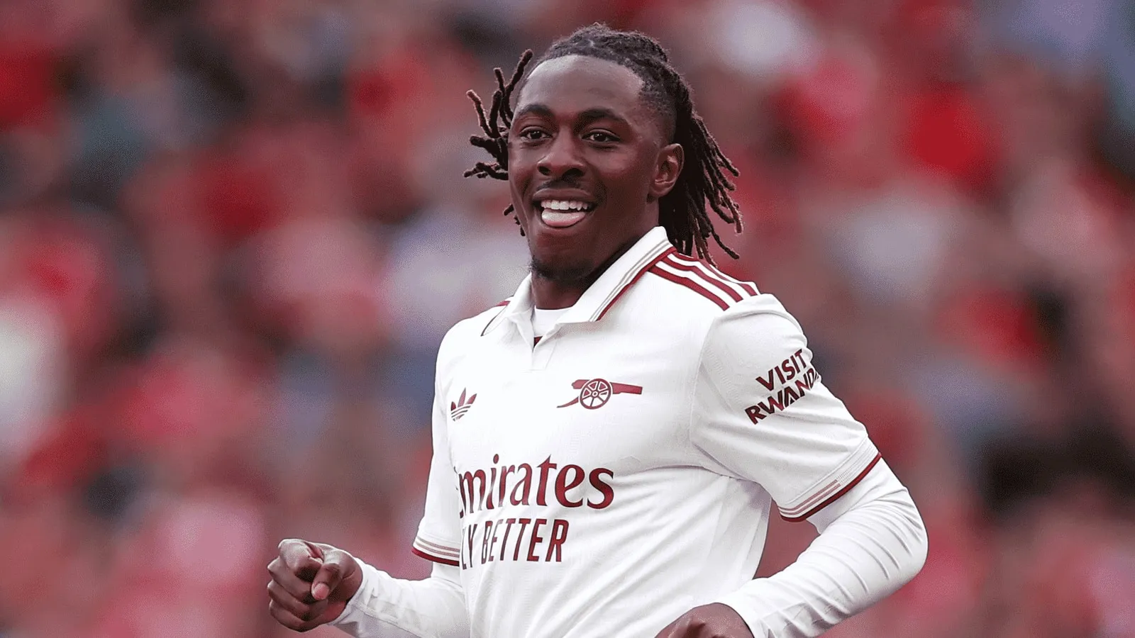 Eze e Mosquera estreiam em casa pelo time