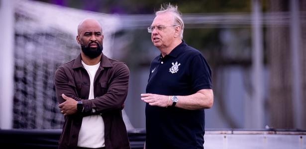 Corinthians prioriza salários e acordo com Memphis