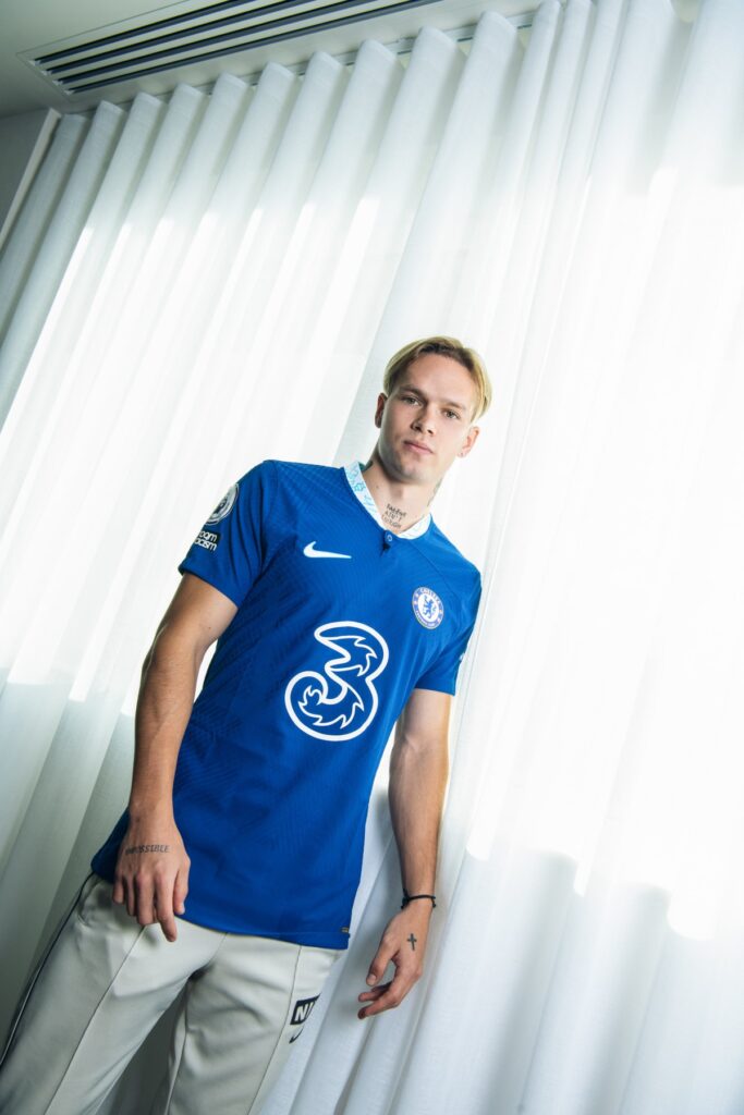 Doping de jogador do Chelsea pode ter origem em boi tratado com substância proibida; entenda