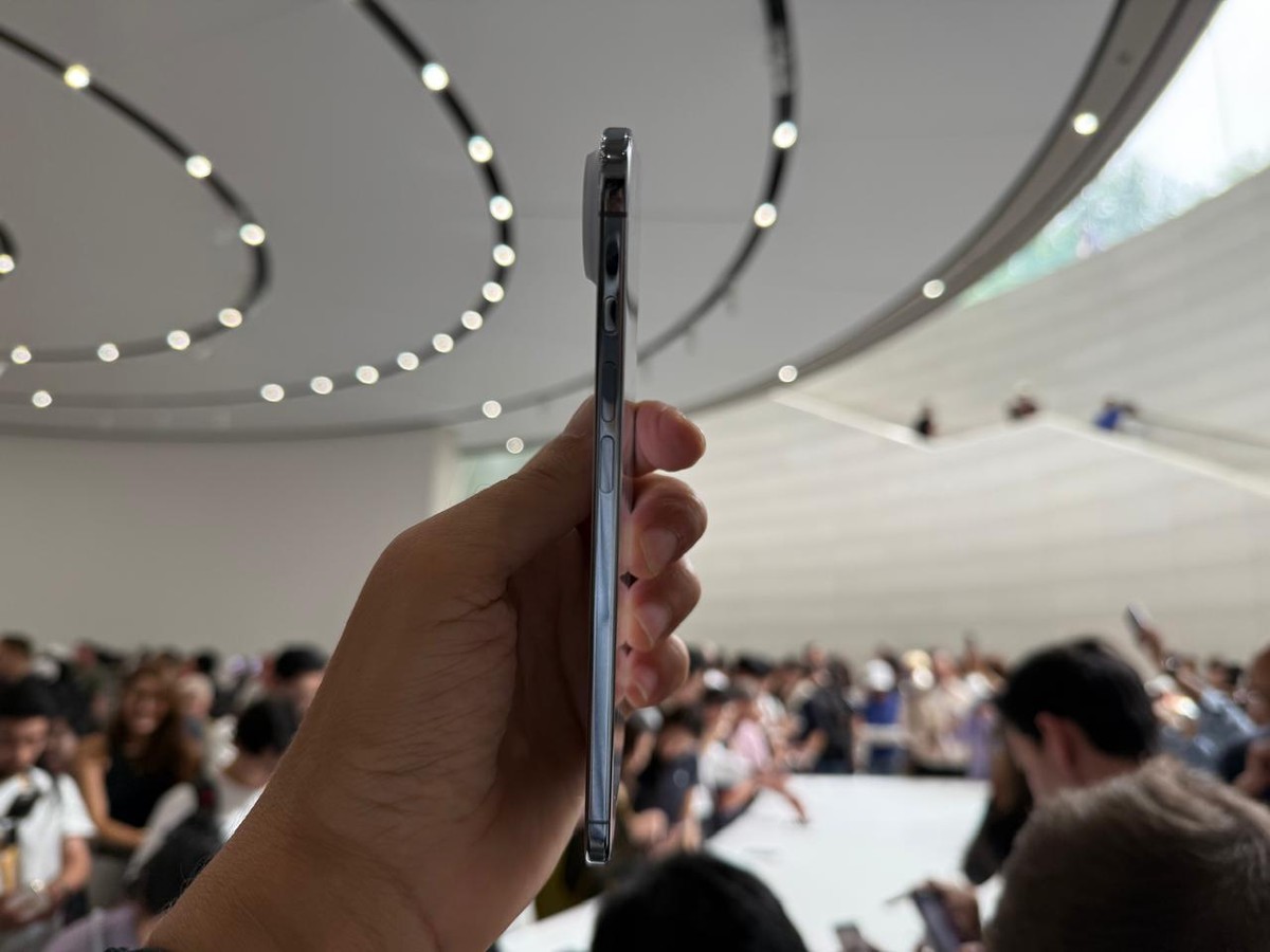 Apple mira em novo segmento do mercado com modelo ultrafino