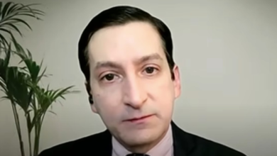 Juiz auxiliar sancionado por EUA com Lei Magnitsky deixa gabinete de Moraes no STF