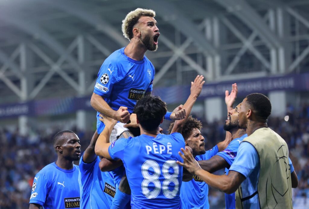 Los jugadores del Pafos celebran un gol, en una foto de archivo. EFE/EPA/SAKIS SAVVIDES