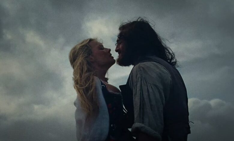 Margot Robbie, Jacob Elordi Fall in Love