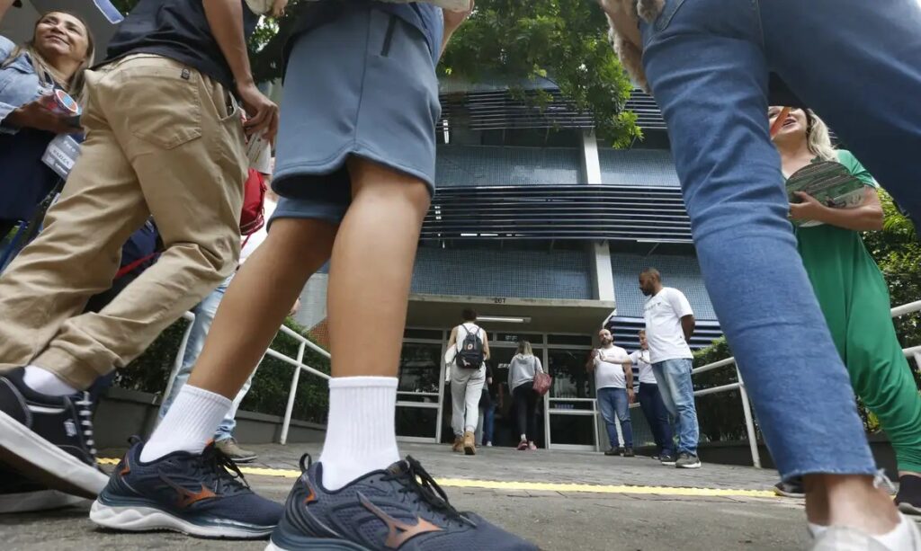 Concurso Nacional Unificado 2025: 760 mil fazem a prova no domingo; saiba o que levar - Concursos e Empregos