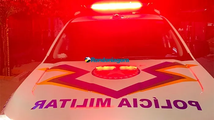 PM prende um e apreende menor por roubo de celulares em boate