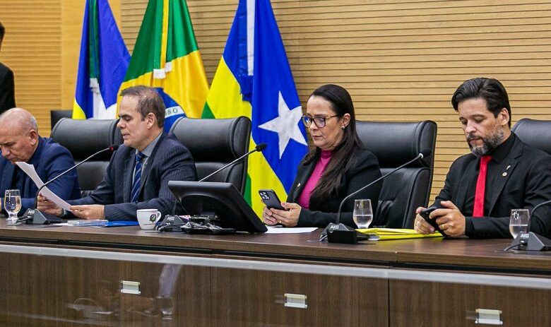 Assembleia Legislativa aprova crédito suplementar de R$ 59,6 milhões para infraestrutura viária em Rondônia - Política