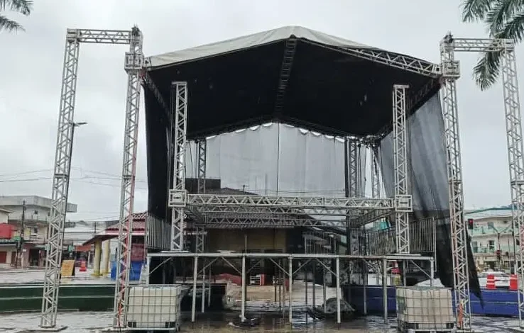 Estrutura da Festa das Crianças em Cruzeiro do Sul está pronta; Zequinha convida público | ac24horas