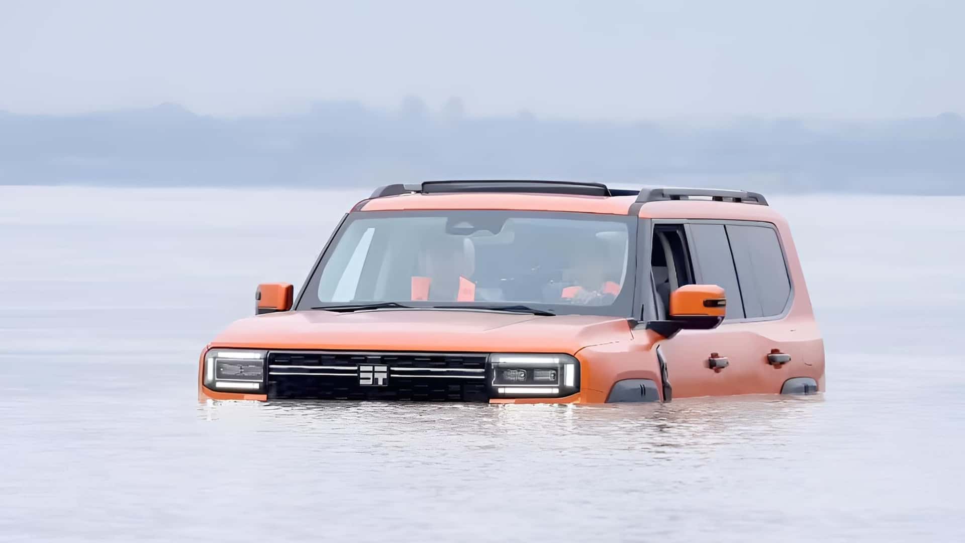 SUV de luxo da Chery faz história ao atravessar o maior rio da China