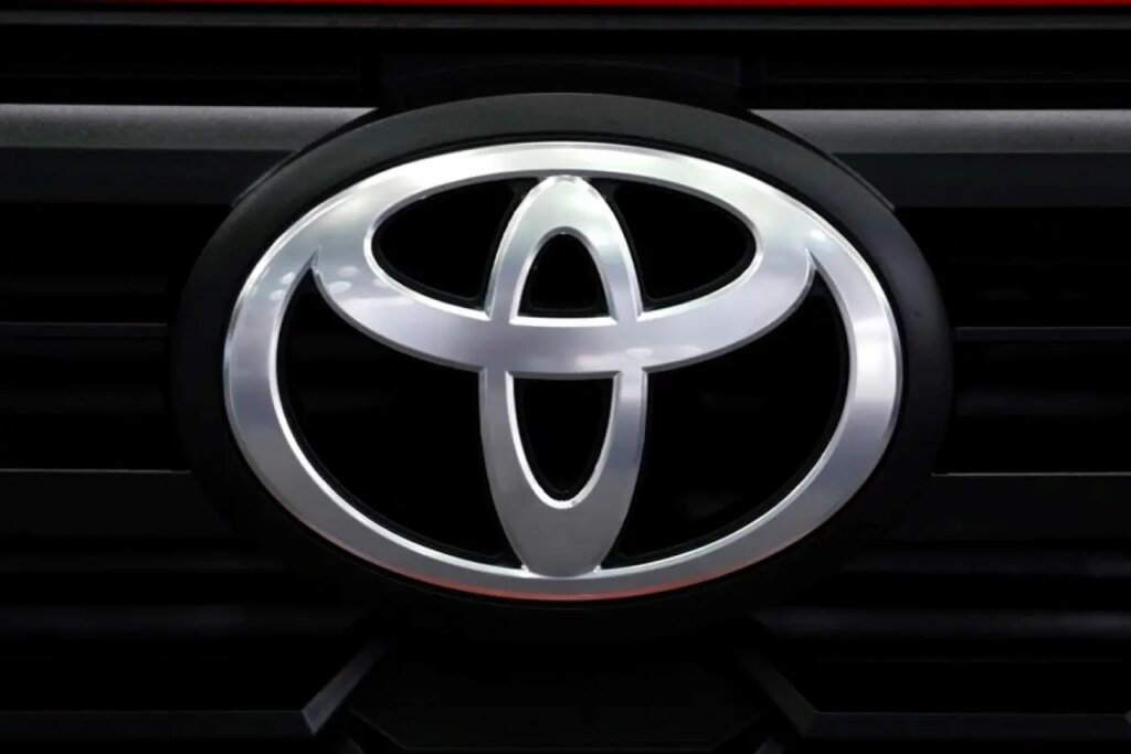 Toyota critica rivais e diz que MHEVs não são híbridos “de verdade”