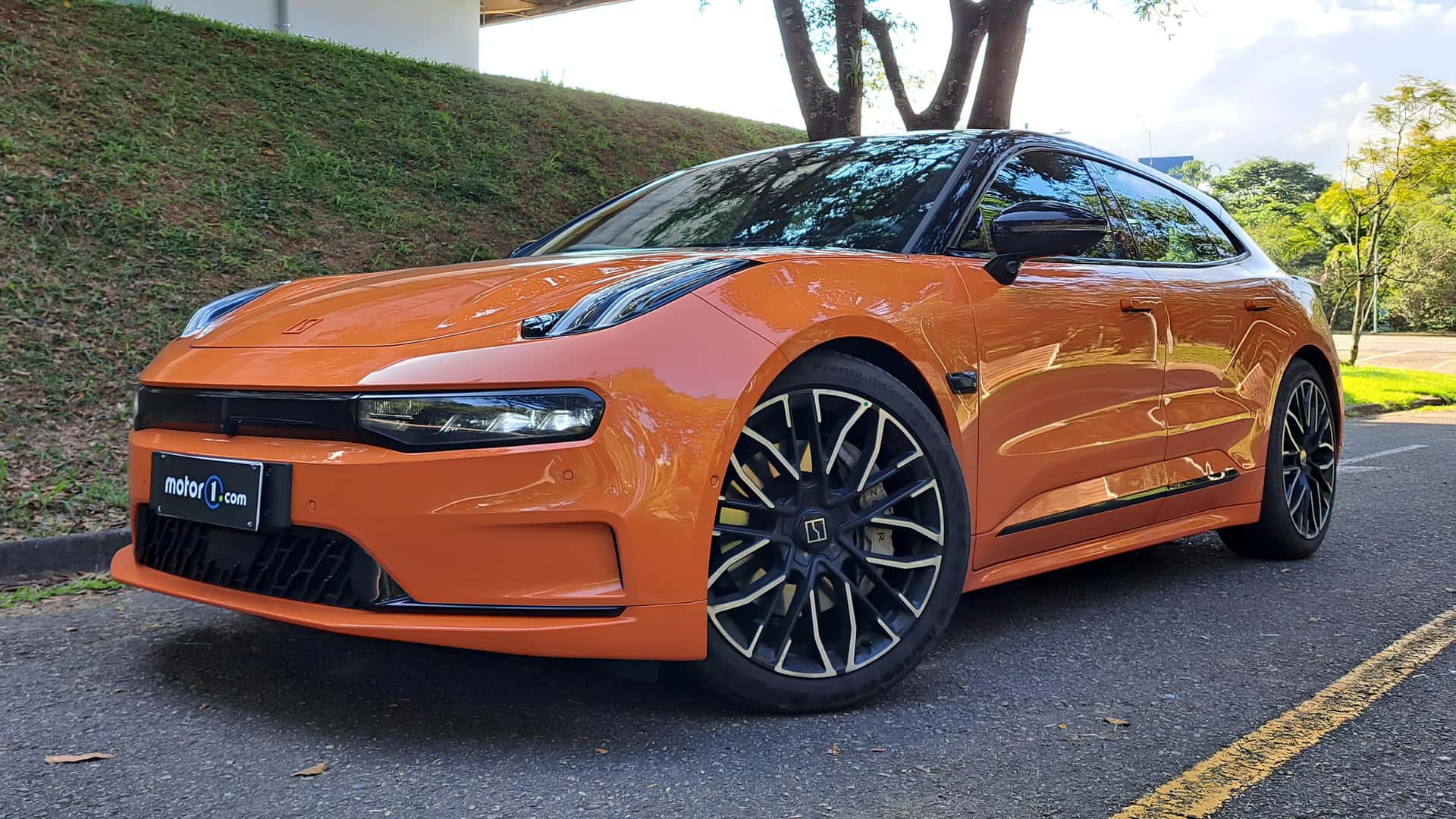 Marca premium da Geely, Zeekr faz um ano de Brasil e já vende mais que BMW