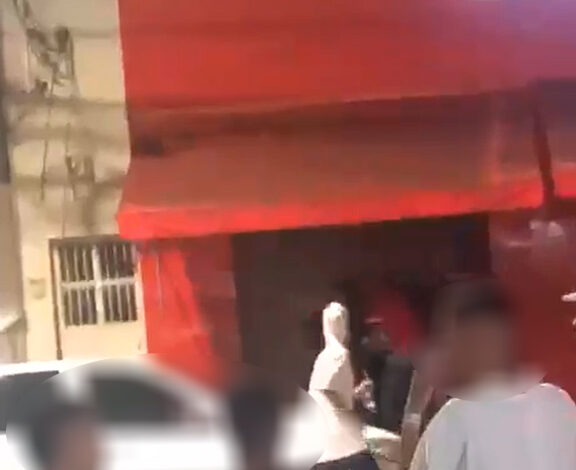 Ladrões armados saqueiam loja da Claro e fogem com 10 celulares - Polícia
