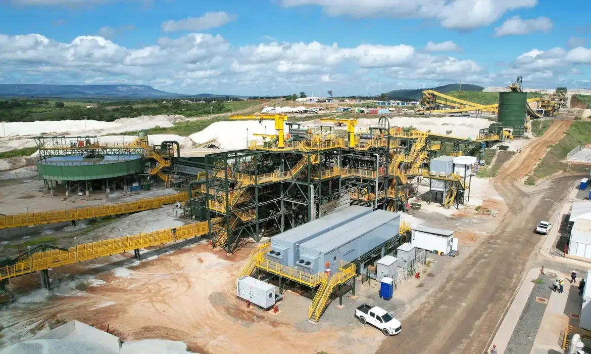 Vale do lítio: impacto da exploração de metais em comunidades de MG