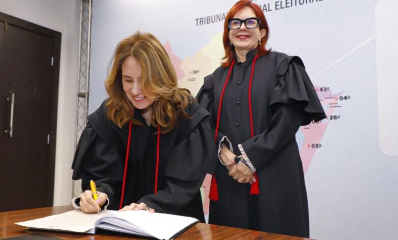 Desembargadora Ida Maria toma posse no TRE-AM e reforça papel feminino na Corte