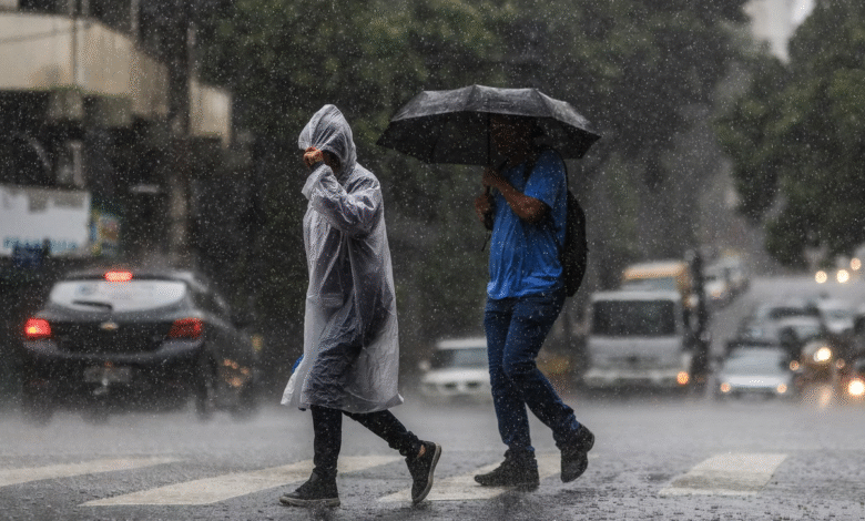 Francisco Morato deve ter um dia com chuva em áreas específicas neste domingo (05)