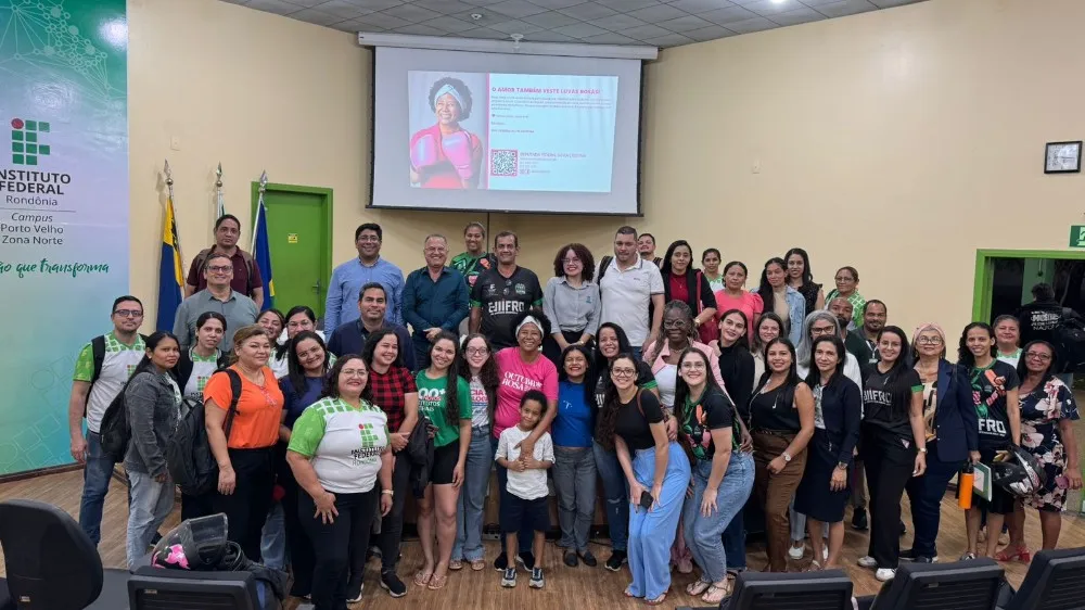 Deputada Sílvia Cristina finaliza Outubro Rosa com 4 mil participantes