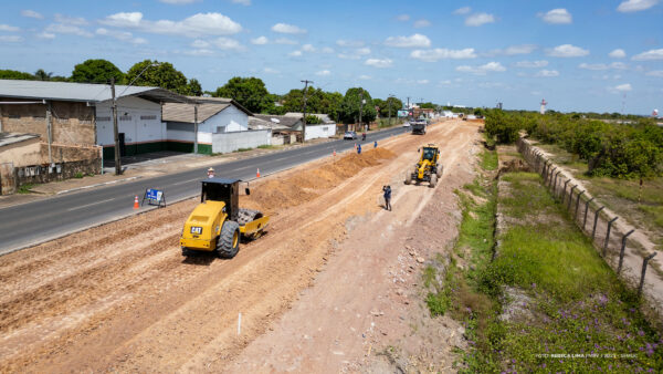 Avenida Venezuela: obras de duplicação no Jardim Floresta recebe serviços de terraplanagem