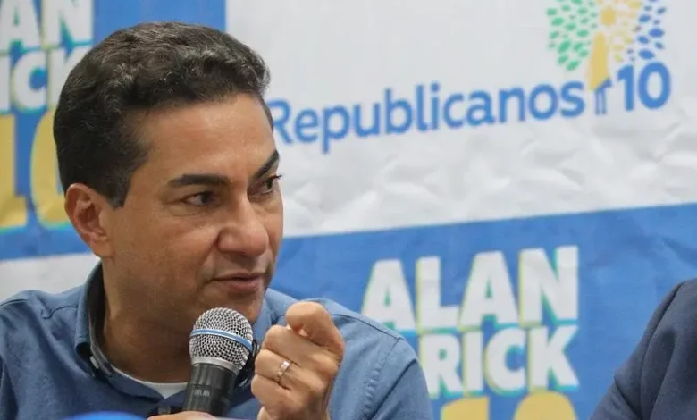 Marcos Pereira pede que Bolsonaro defina “o quanto antes” apoio a Tarcísio