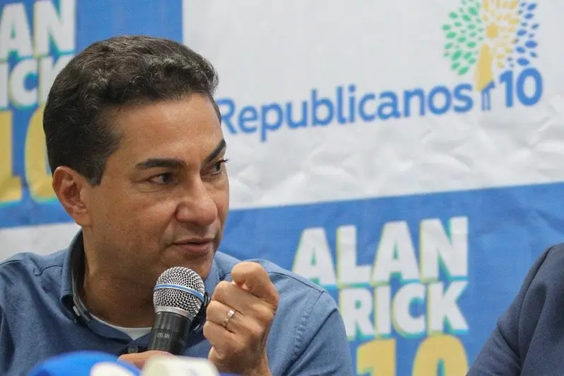 Marcos Pereira cobra apoio de Bolsonaro a Tarcísio rapidamente