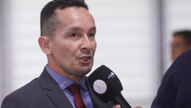 Adailton Cruz critica impedimento de greve na Saúde e apoia manutenção do ato