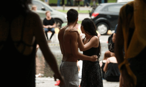 Uniões consensuais ultrapassam casamentos no civil e religioso, mostra Censo