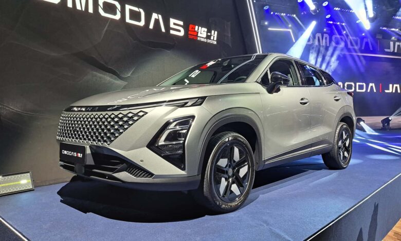 Como o Omoda 5 HEV quer conquistar clientes do Corolla Cross Hybrid
