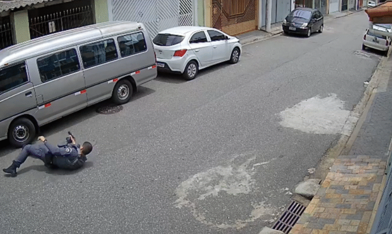 após perseguição, PM atira 15 vezes em suspeito de roubo durante fuga