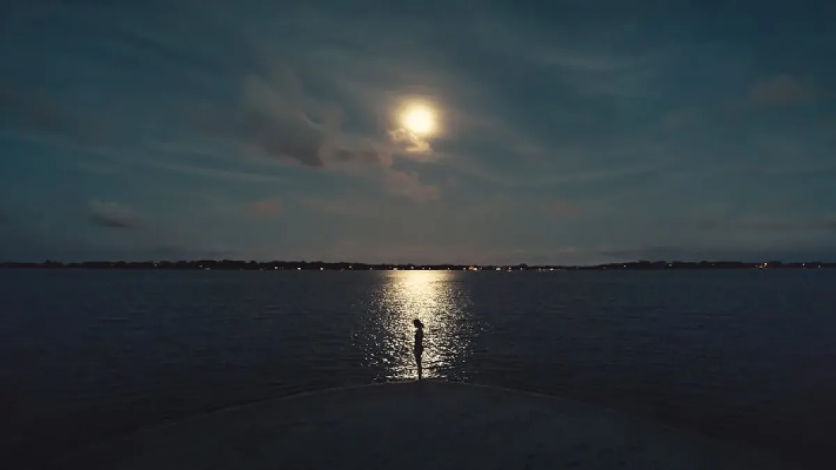 Brazil Monday full moon sparks success: how to harness its power