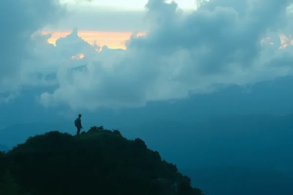 Como funciona a inversão temporal no complexo filme Tenet
