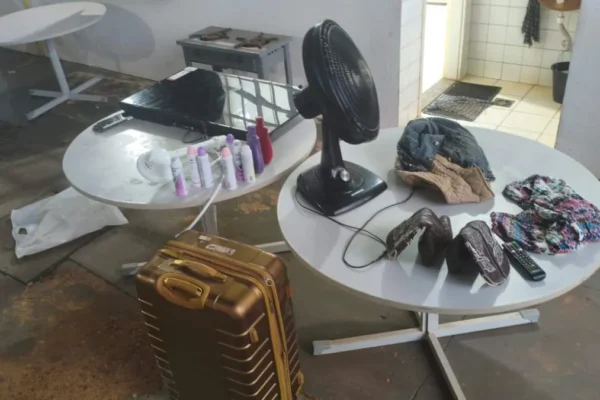 Quatro homens e mulher presos por roubo e estupro em Dourados