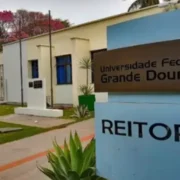 UFGD abre 100 vagas para cursos de Inglês e Espanhol