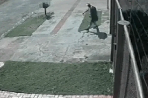 Ladrão furta casa e foge com TV na Vila Ipiranga