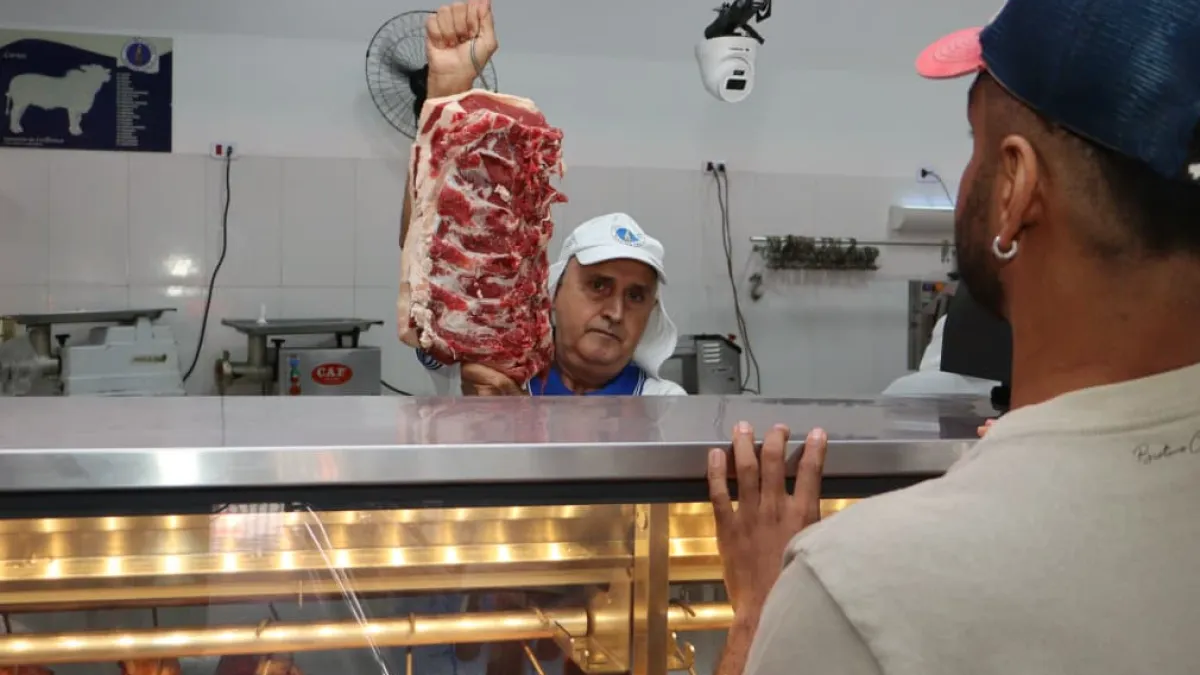 Dia dos Pais: churrasco em casa impulsiona vendas em açougues