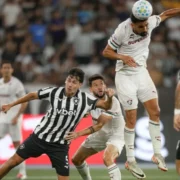 Fluminense empata com Botafogo; Coritiba vence a Chapecoense