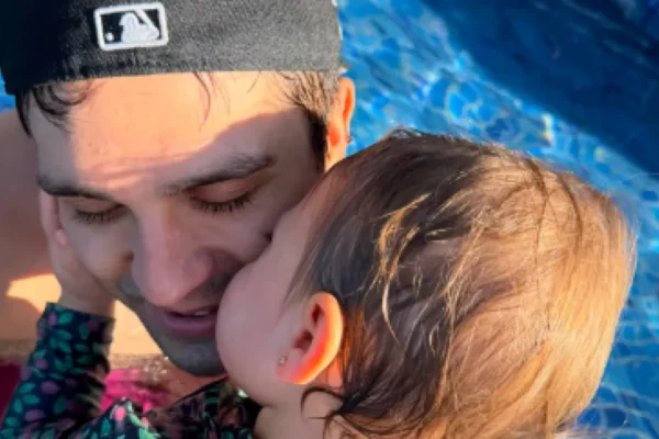 Luan Santana se declara à filha Serena no Dia dos Pais