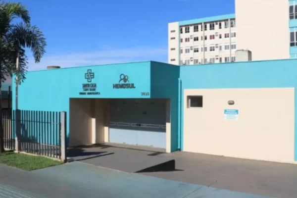 Banco de sangue da Santa Casa em estado crítico pede doações
