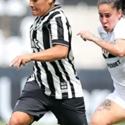 São Paulo goleia Botafogo e briga pela liderança do Brasileirão Feminino